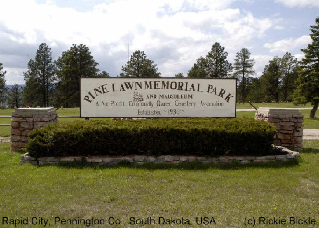Pine Lawn Memorial Park